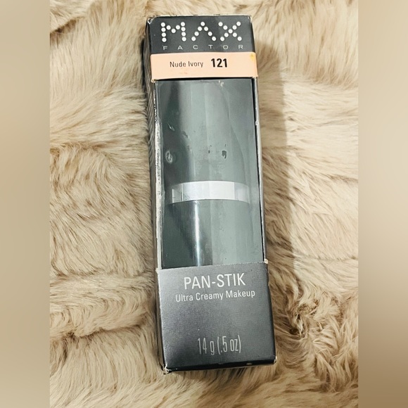 Max factor pan-stick Nude Ivory 121 discontinued